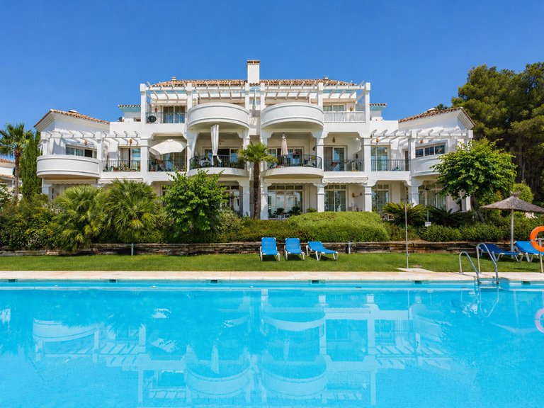 Apartment for Sale in Guadalmina Alta, Malaga 21