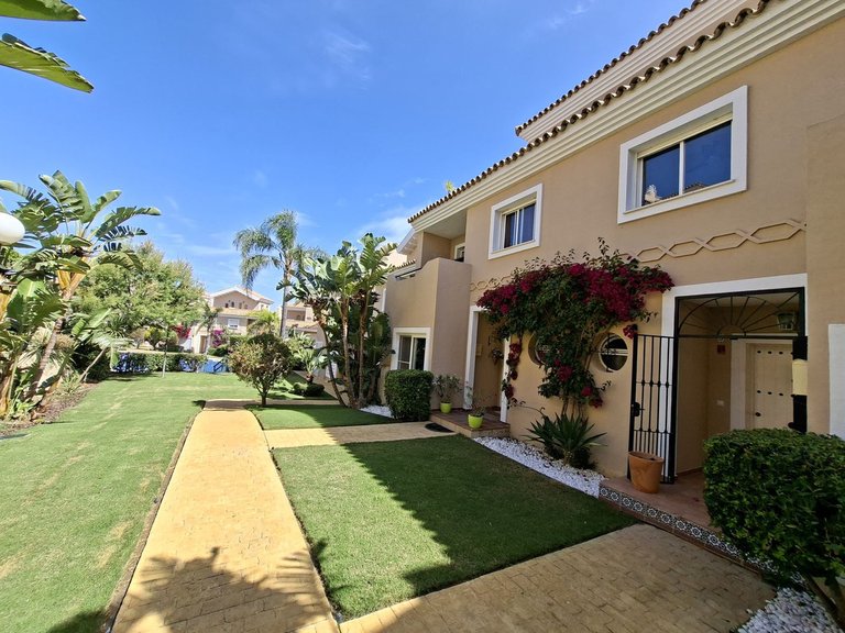 Villa for Sale in La Duquesa, Malaga 30
