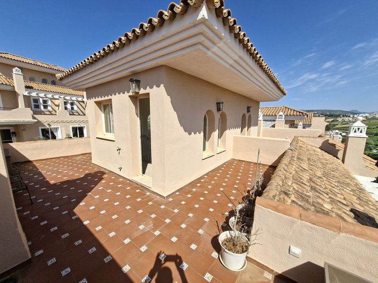 Villa for Sale in La Duquesa, Malaga 34