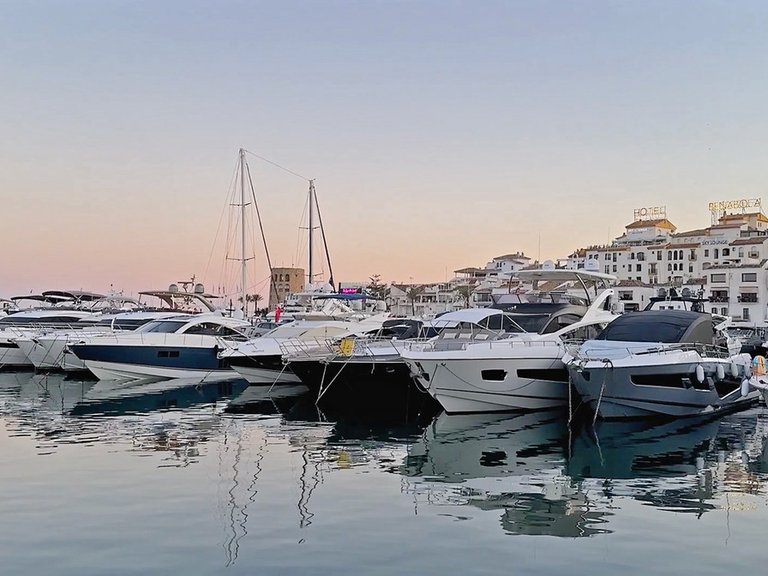 Apartment for Sale in Costa del Sol Puerto Banús, Malaga 23