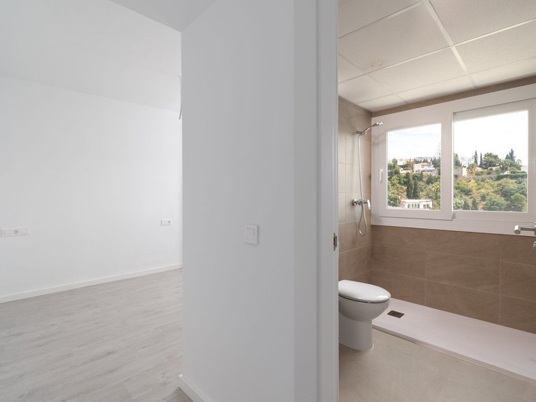 Apartment for Sale in Fuengirola, Malaga 18