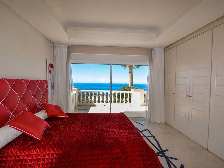 Villa for Sale in Marbella, Malaga 3