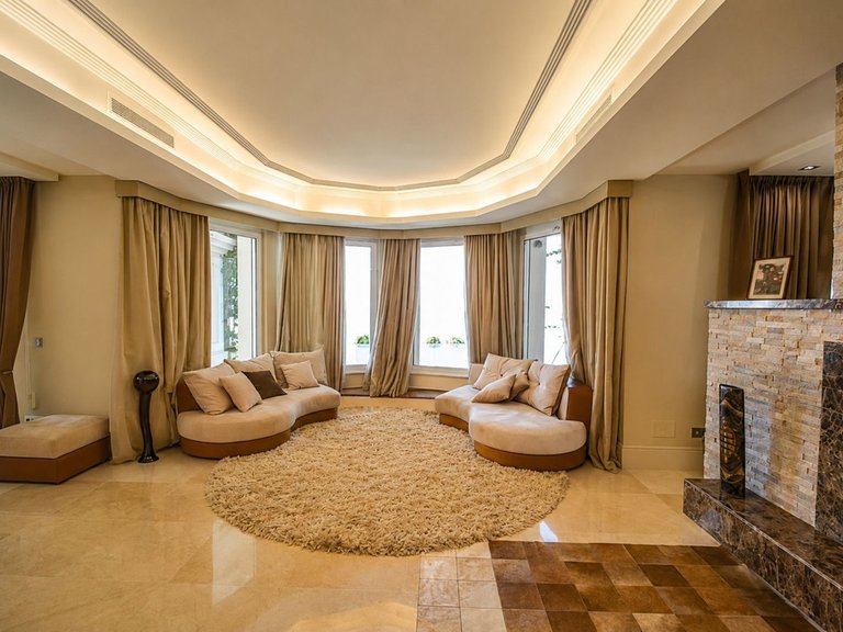 Villa for Sale in Marbella, Malaga 7