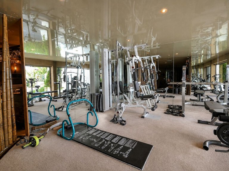 Villa for Sale in Marbella, Malaga 8