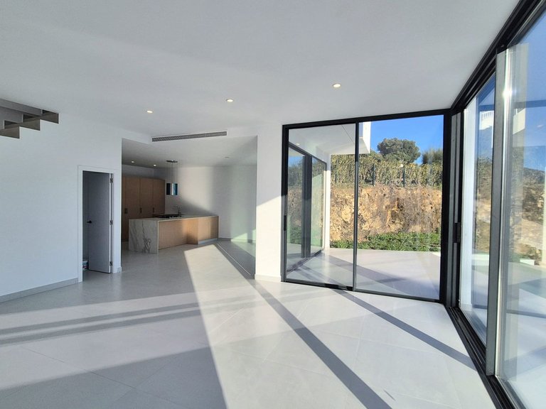 Villa for Sale in Cerros Del Aguila, Malaga 10