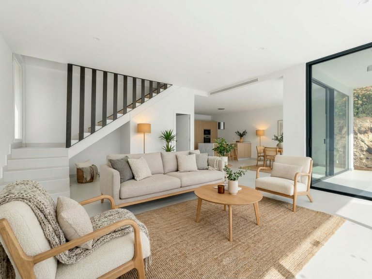 Villa for Sale in Cerros Del Aguila, Malaga 12