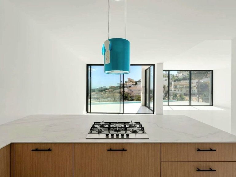 Villa for Sale in Cerros Del Aguila, Malaga 20