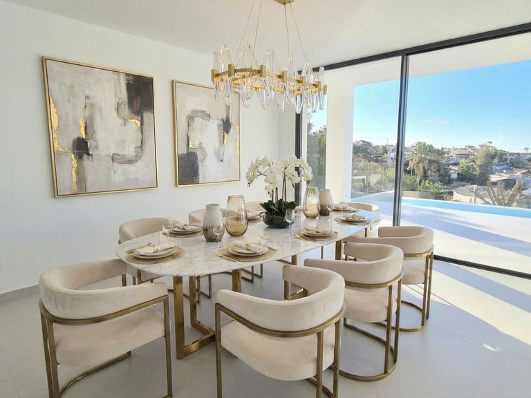 Villa for Sale in Cerros Del Aguila, Malaga 23