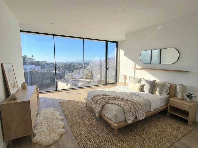 Villa for Sale in Cerros Del Aguila, Malaga 28