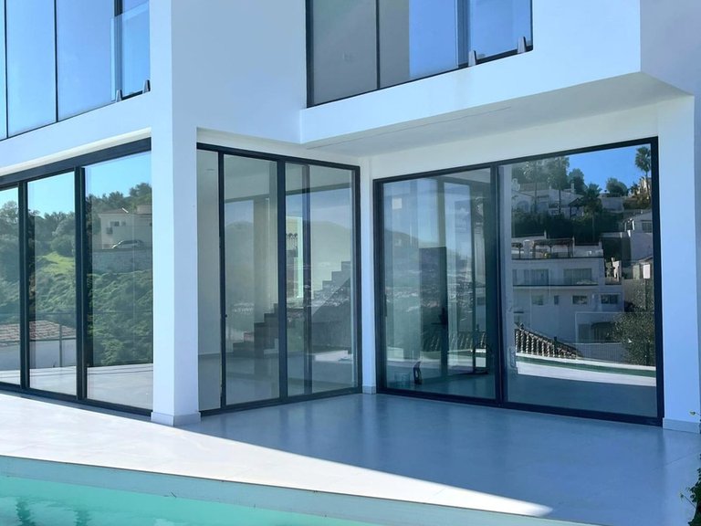 Villa for Sale in Cerros Del Aguila, Malaga 3