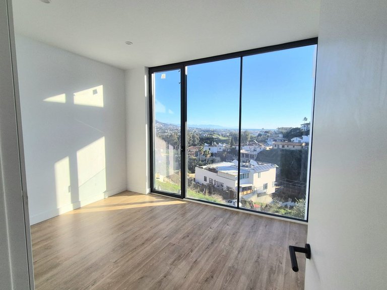 Villa for Sale in Cerros Del Aguila, Malaga 35