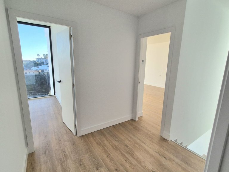 Villa for Sale in Cerros Del Aguila, Malaga 46