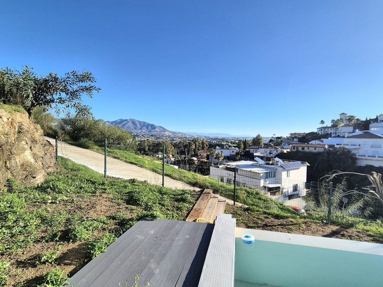 Villa for Sale in Cerros Del Aguila, Malaga 55