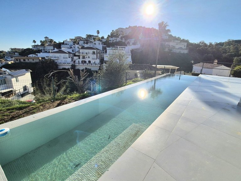 Villa for Sale in Cerros Del Aguila, Malaga 57
