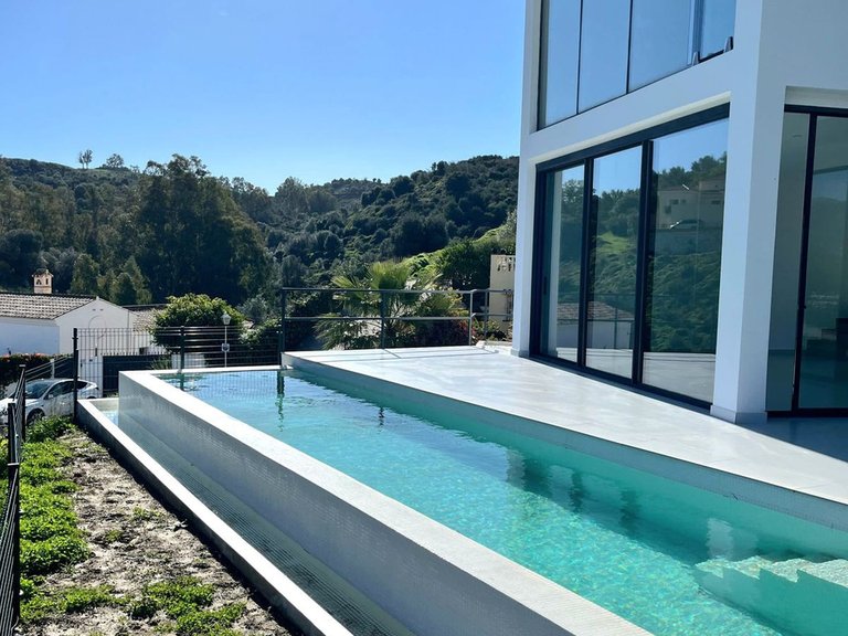 Villa for Sale in Cerros Del Aguila, Malaga 61
