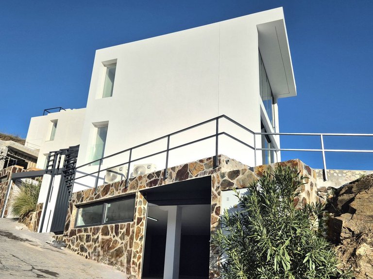 Villa for Sale in Cerros Del Aguila, Malaga 64