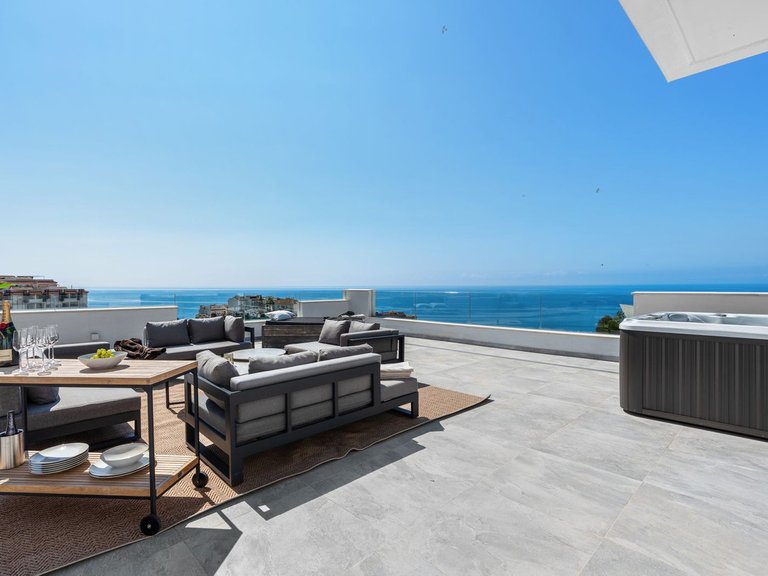 Apartment for Sale in Benalmadena, Malaga 1