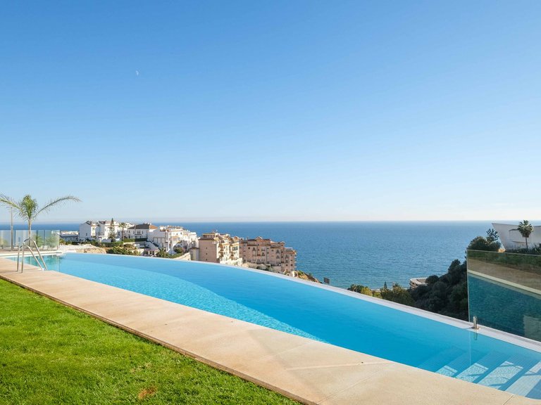 Apartment for Sale in Benalmadena, Malaga 26