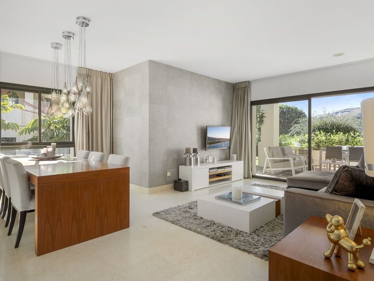 Apartment for Sale in Benahavís, Malaga 1