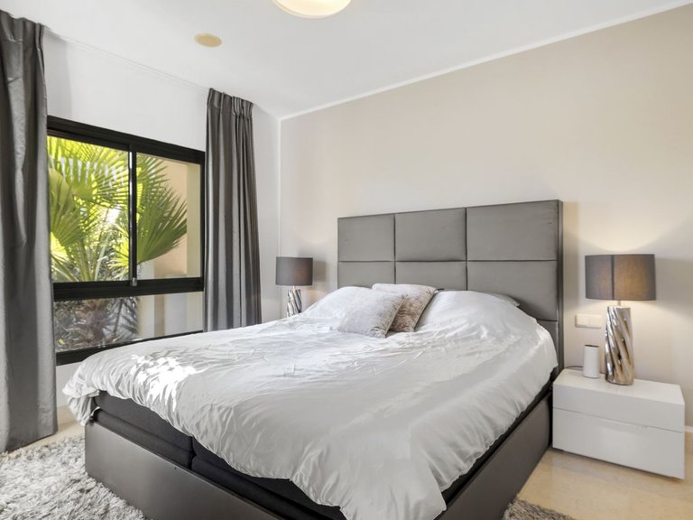 Apartment for Sale in Benahavís, Malaga 12
