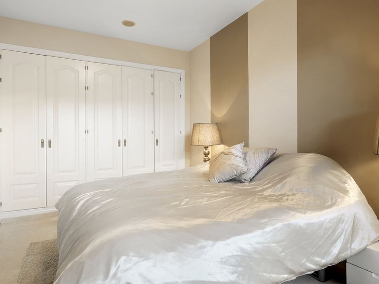 Apartment for Sale in Benahavís, Malaga 13