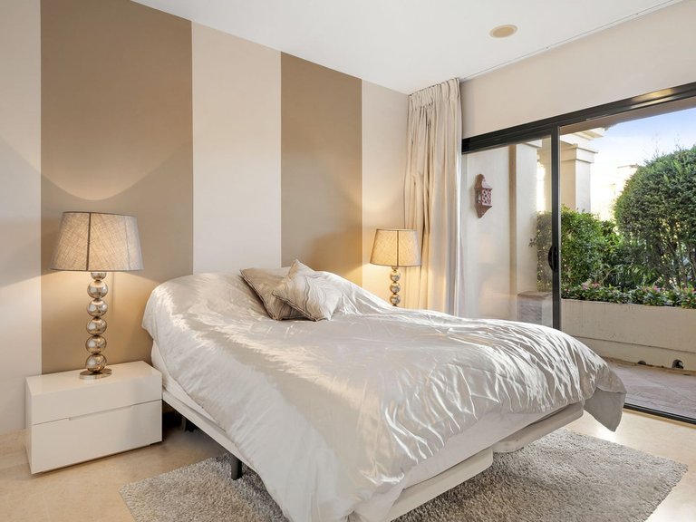 Apartment for Sale in Benahavís, Malaga 14