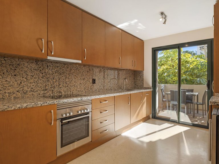 Apartment for Sale in Benahavís, Malaga 9