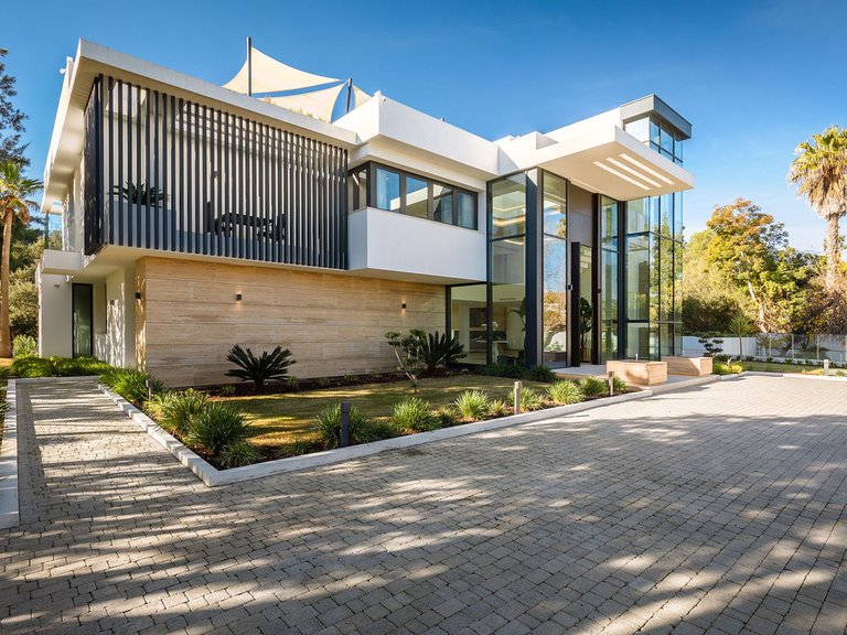 Villa for Sale in Sotogrande, Cadiz 3