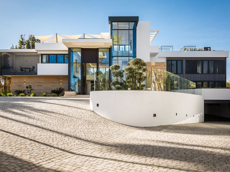 Villa for Sale in Sotogrande, Cadiz 48