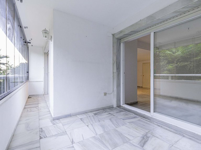 Apartment for Sale in Marbella, Malaga 14