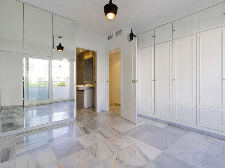 Apartment for Sale in Marbella, Malaga 35