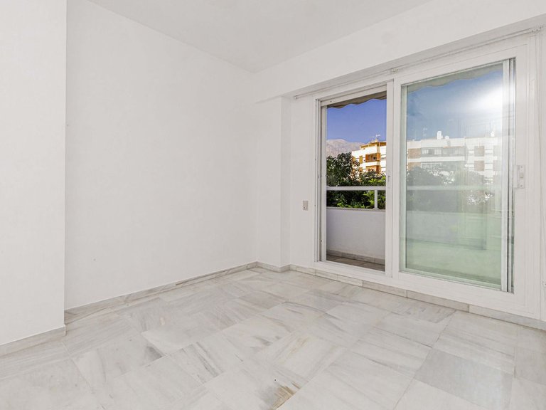 Apartment for Sale in Marbella, Malaga 37