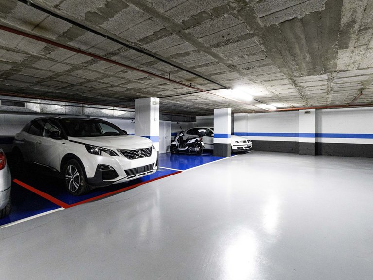 Apartment for Sale in Marbella, Malaga 40
