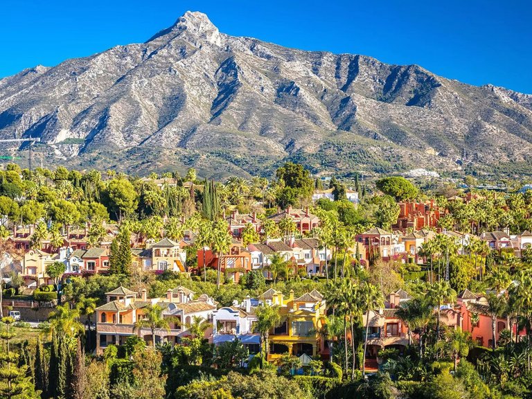 Apartment for Sale in Marbella, Malaga 1