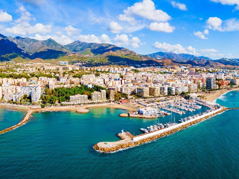 Apartment for Sale in Marbella, Malaga 18