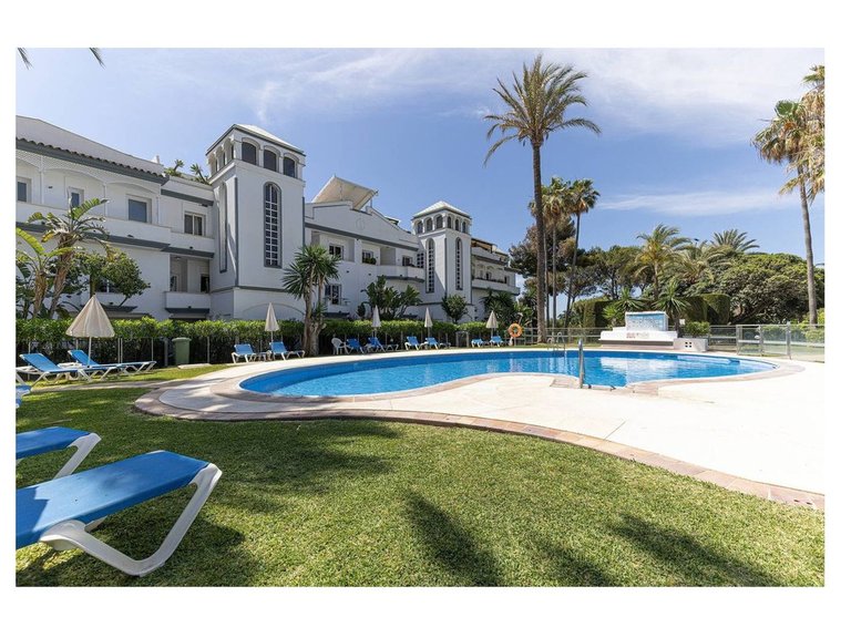 Apartment for Sale in New Golden Mile, Malaga 30