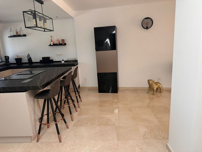 Apartment for Sale in New Golden Mile, Malaga 5