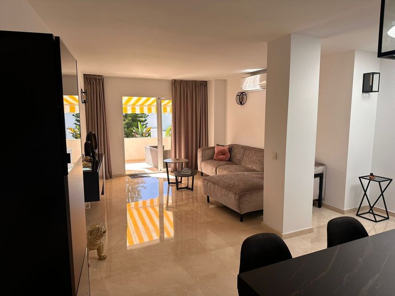 Apartment for Sale in New Golden Mile, Malaga 9