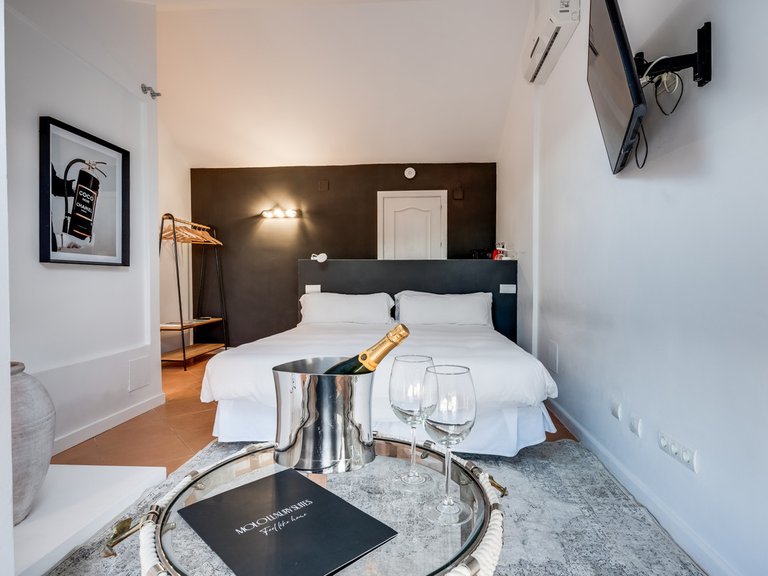 Apartment for Sale in Nueva Andalucía, Malaga 27