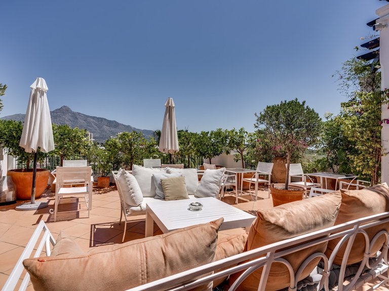 Apartment for Sale in Nueva Andalucía, Malaga 5