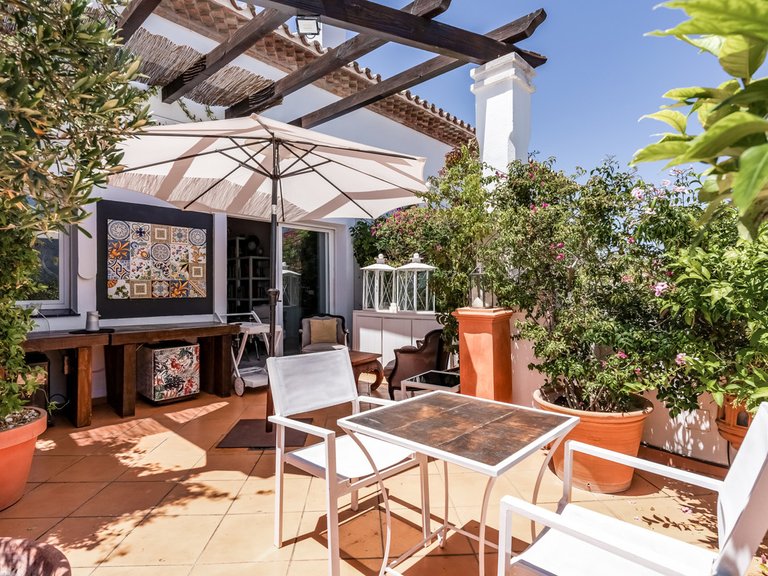 Apartment for Sale in Nueva Andalucía, Malaga 8
