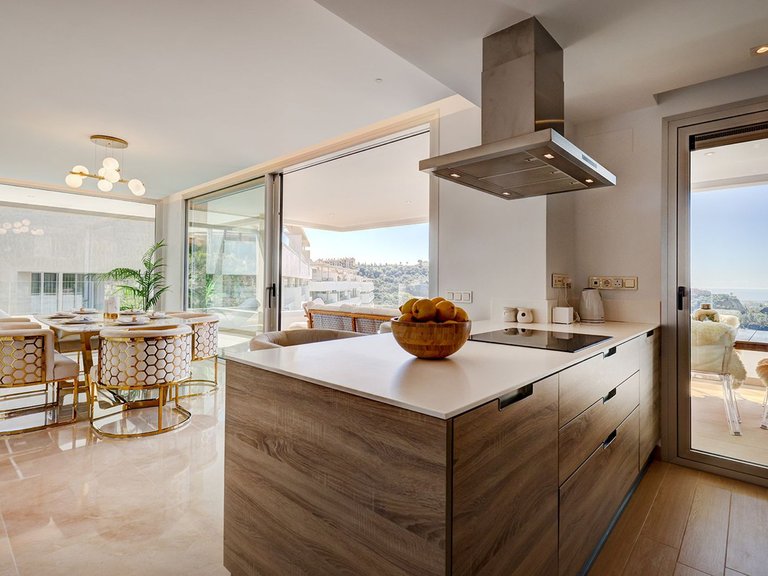 Apartment for Sale in Benahavís, Malaga 11