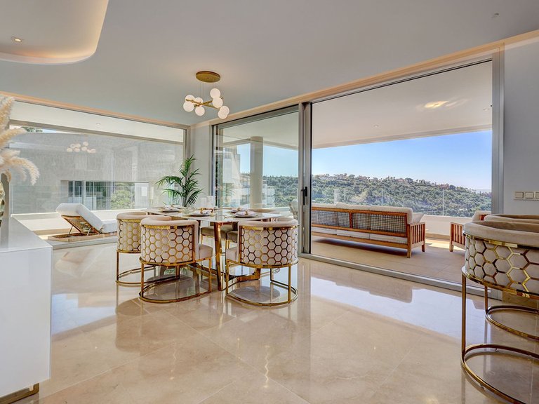 Apartment for Sale in Benahavís, Malaga 12