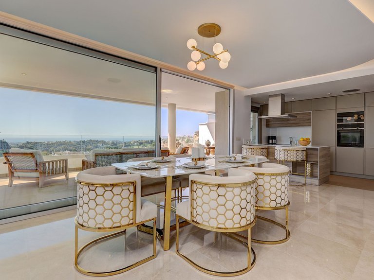 Apartment for Sale in Benahavís, Malaga 15