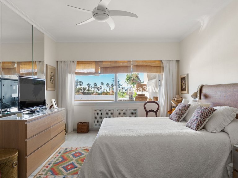 Apartment for Sale in Guadalmina Baja, Malaga 10