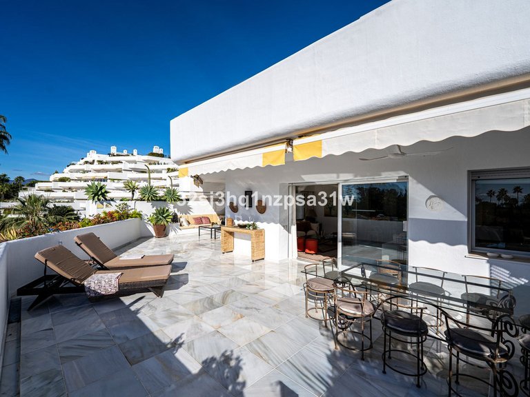 Apartment for Sale in Guadalmina Baja, Malaga 15