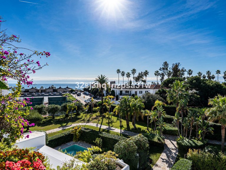 Apartment for Sale in Guadalmina Baja, Malaga 3