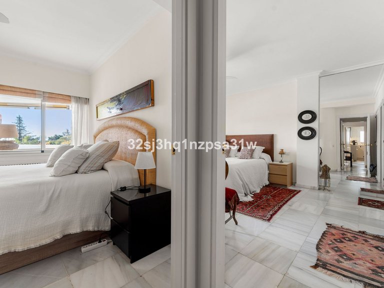 Apartment for Sale in Guadalmina Baja, Malaga 9