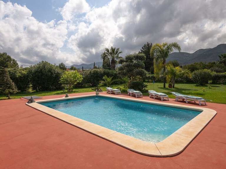 Villa for Sale in Alhaurín El Grande, Malaga 23