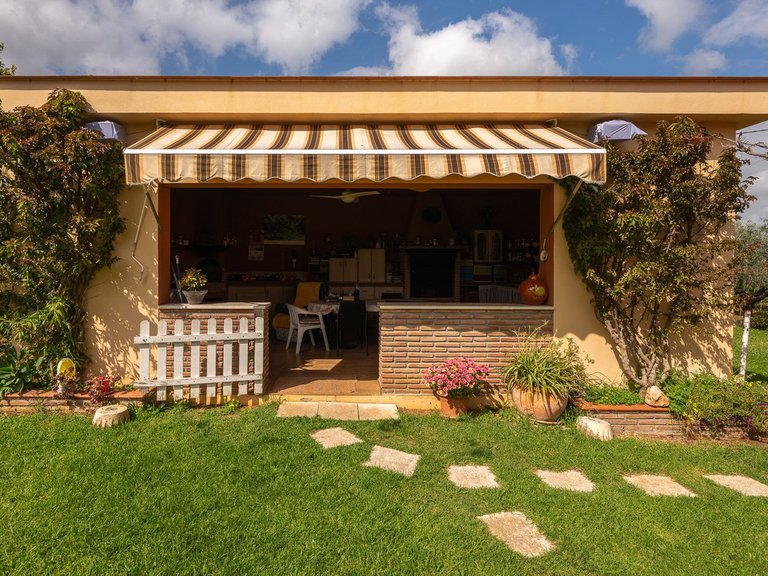 Villa for Sale in Alhaurín El Grande, Malaga 24